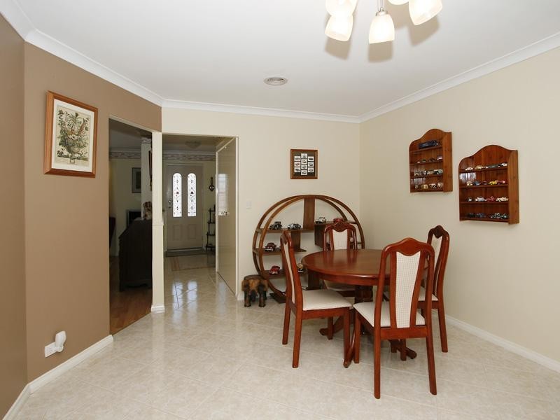 7 Redheart Drive, Thornlie WA 6108