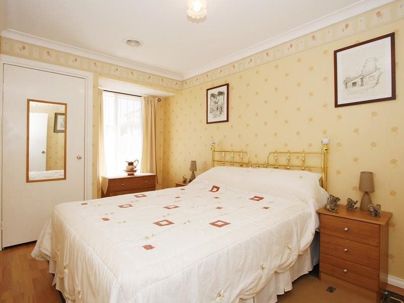 7 Redheart Drive, Thornlie WA 6108