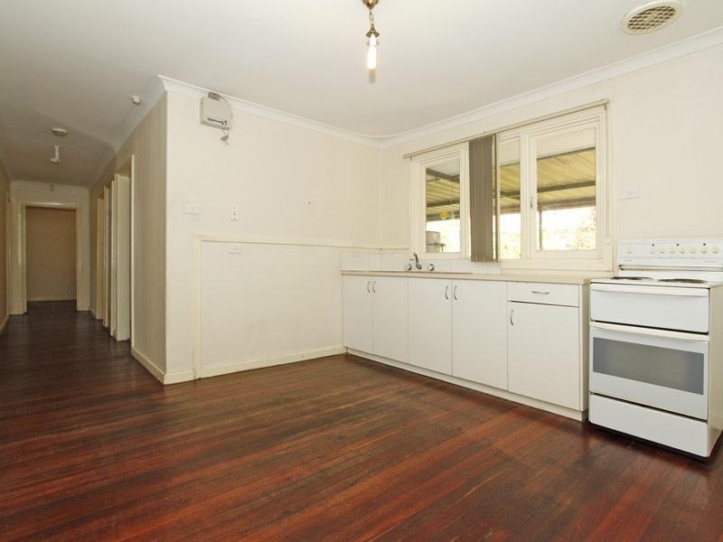 8 King Street, Gosnells WA 6110