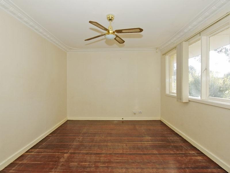 8 King Street, Gosnells WA 6110