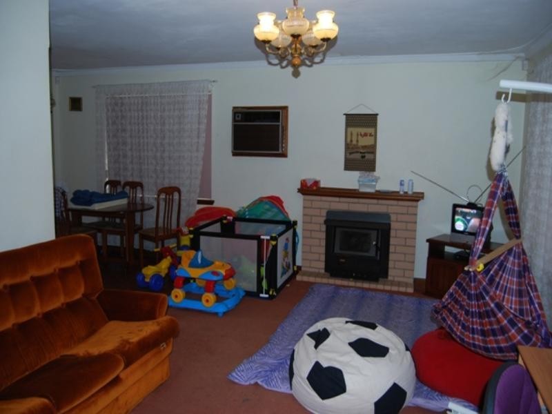 87b Fremantle Road, Gosnells WA 6110