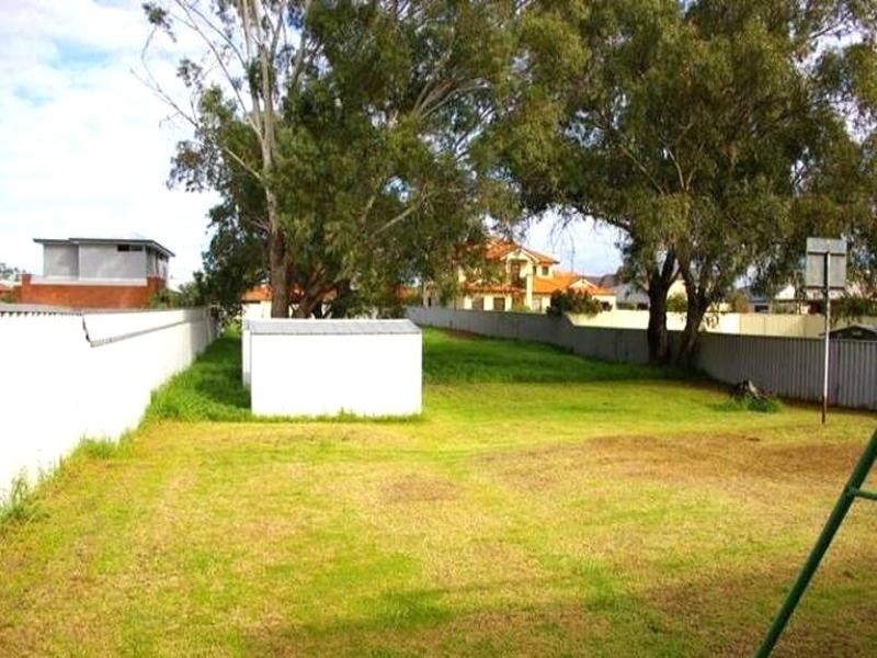 11 Hardey Road, Maylands WA 6051