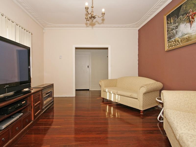 6 Cockram Road, Martin WA 6110