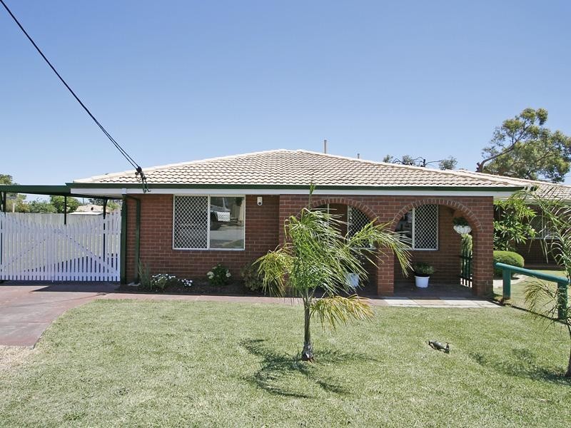 77b Crandon Street, Gosnells WA 6110