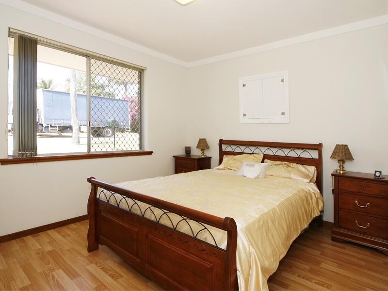 77b Crandon Street, Gosnells WA 6110