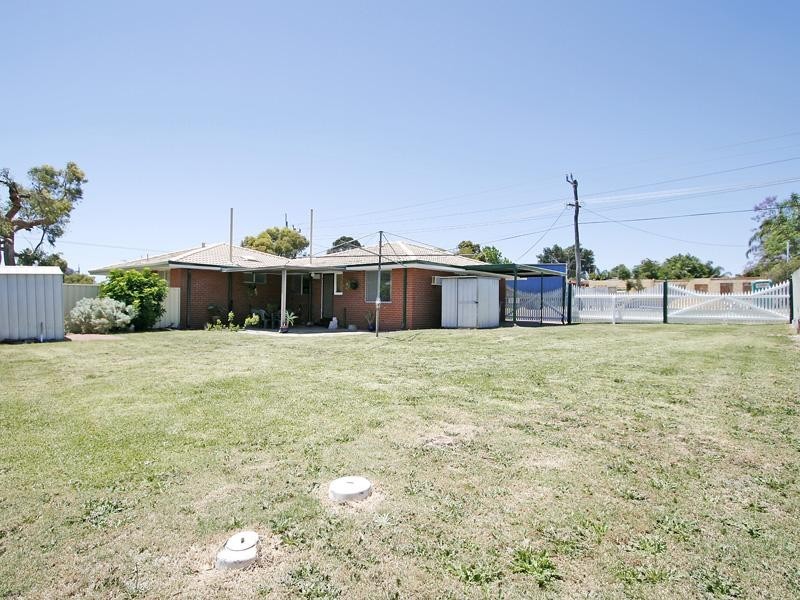 77b Crandon Street, Gosnells WA 6110