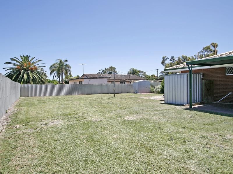 77b Crandon Street, Gosnells WA 6110