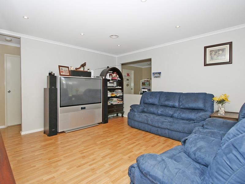 2 Emery Cove, Gosnells WA 6110