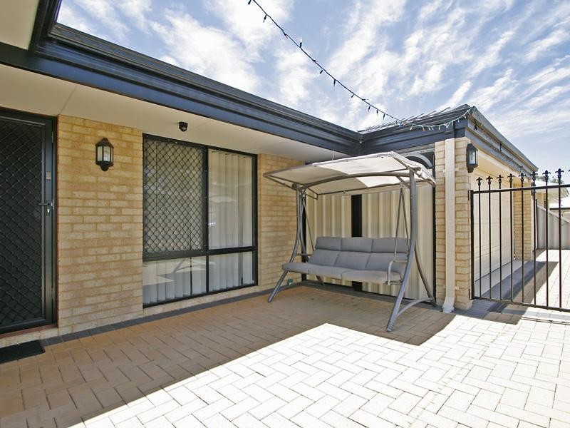 2 Emery Cove, Gosnells WA 6110