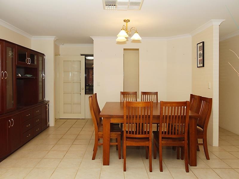 13 Engleswood Arcade, Canning Vale WA 6155