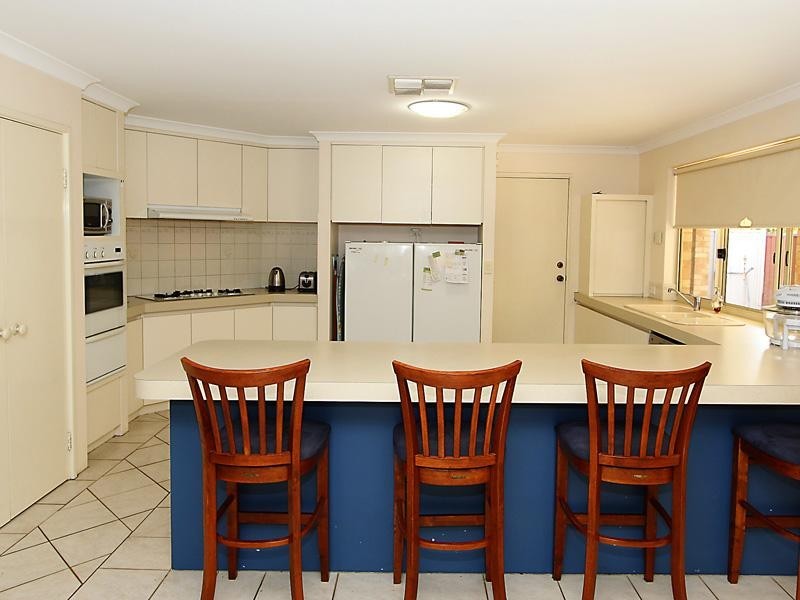 13 Engleswood Arcade, Canning Vale WA 6155