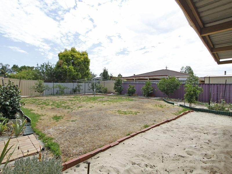 45 Mandarin Way, Seville Grove WA 6112