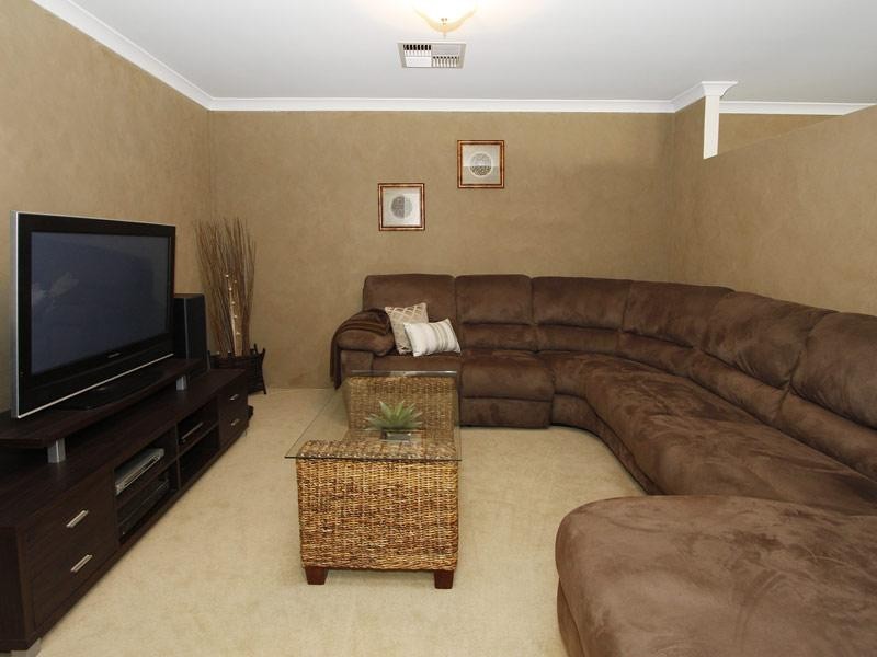 1 Sandmartin Drive, Southern River WA 6110