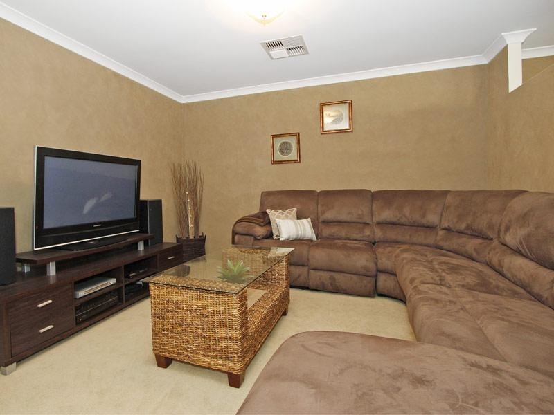 1 Sandmartin Drive, Southern River WA 6110