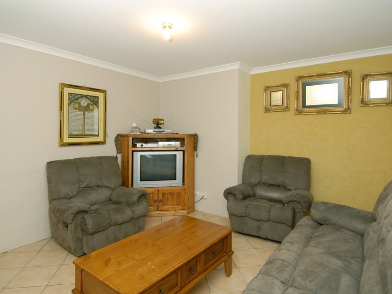 78 Lauterbach Drive, Gosnells WA 6110