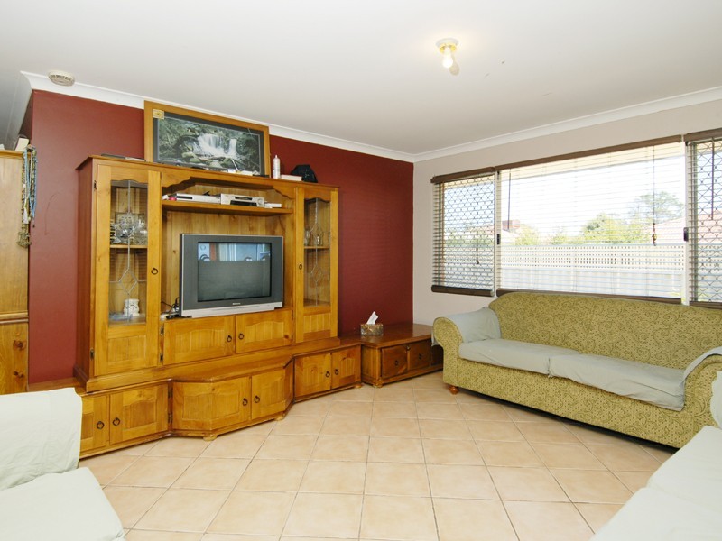 78 Lauterbach Drive, Gosnells WA 6110