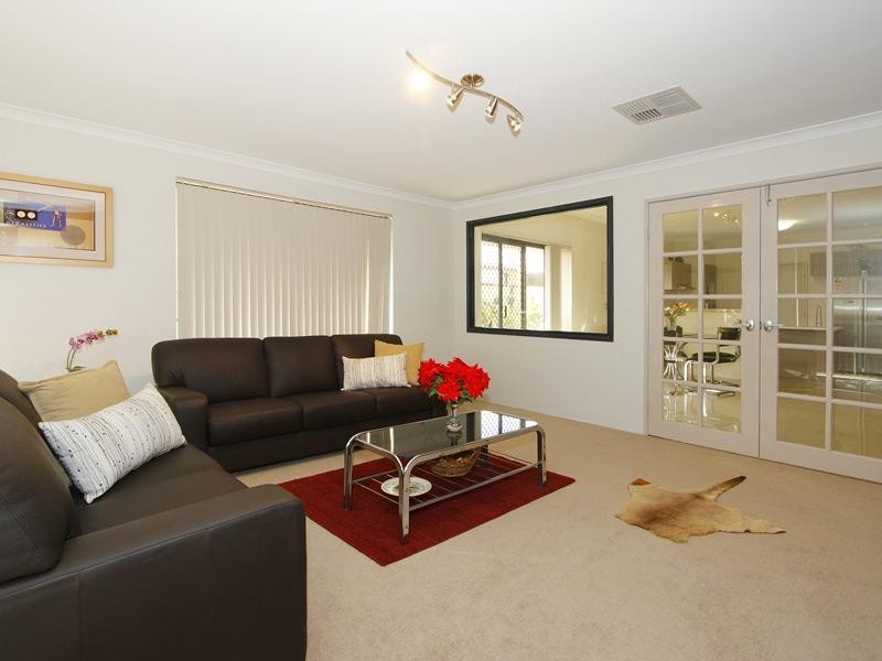 61 Froudist Circle, Southern River WA 6110