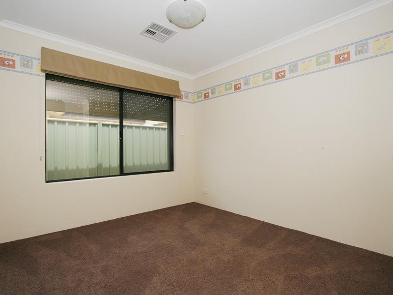 50 Excalibur Chase, Wattle Grove WA 6107