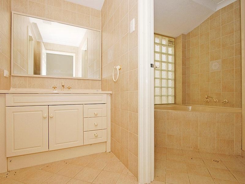 11 Muriel Court, Cockburn Central WA 6164