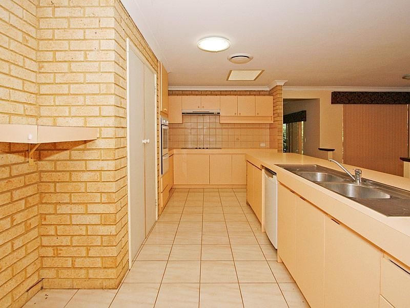 11 Muriel Court, Cockburn Central WA 6164