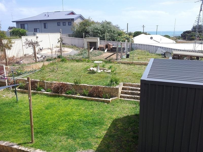 6 Siesta Street, Preston Beach WA 6215