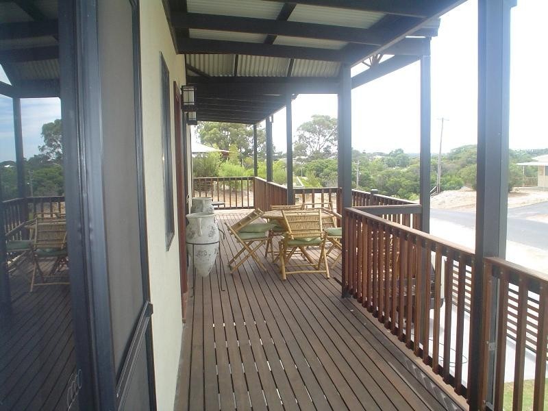 6 Siesta Street, Preston Beach WA 6215