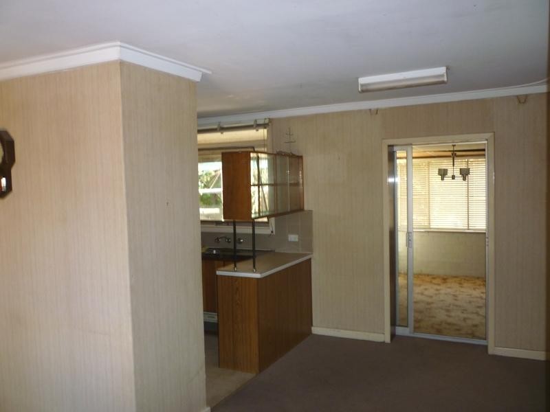 124 Verna Street, Gosnells WA 6110