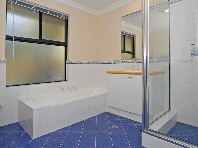 18 Henty Lookout, Roleystone WA 6111