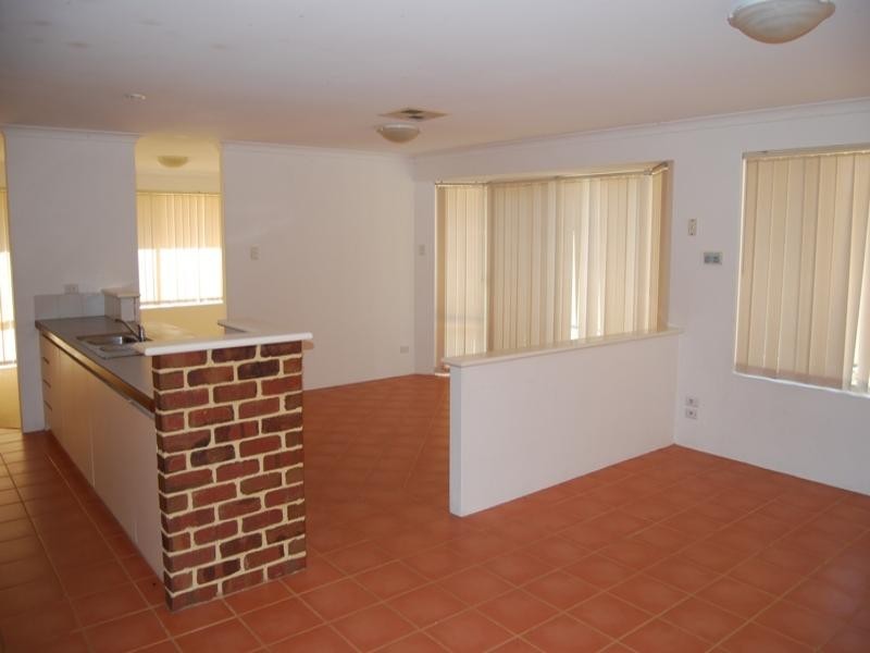 102A James Street, Gosnells WA 6110