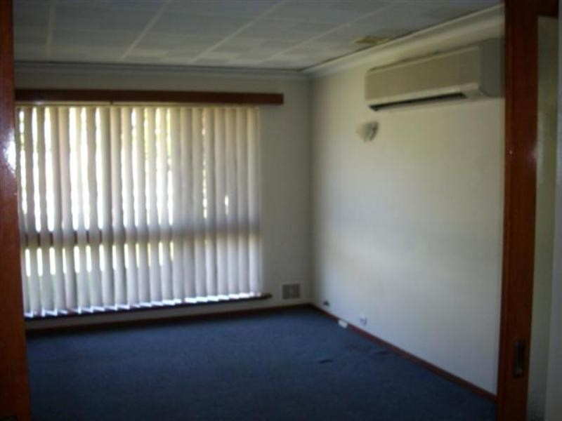 13 Danohill Street, Huntingdale WA 6110