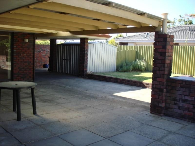 28 Oakover Way, Gosnells WA 6110