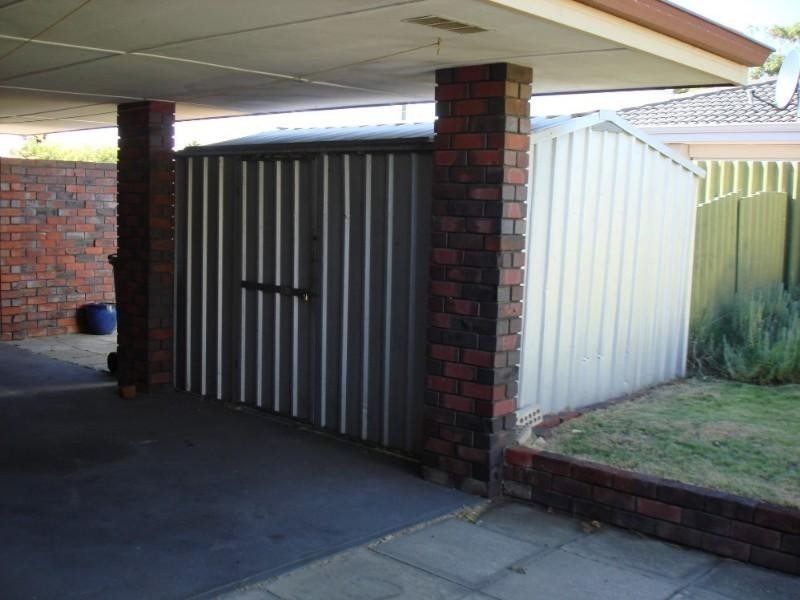 28 Oakover Way, Gosnells WA 6110