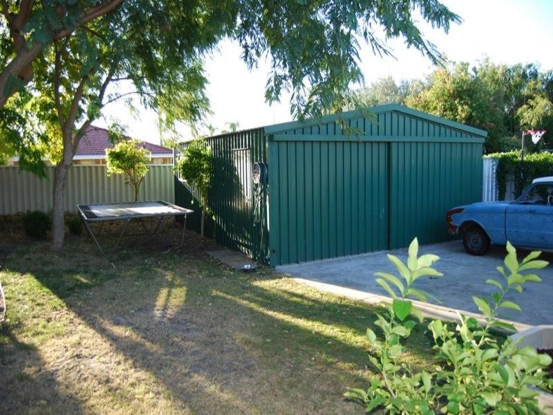 59 Flowerwood Way, Huntingdale WA 6110