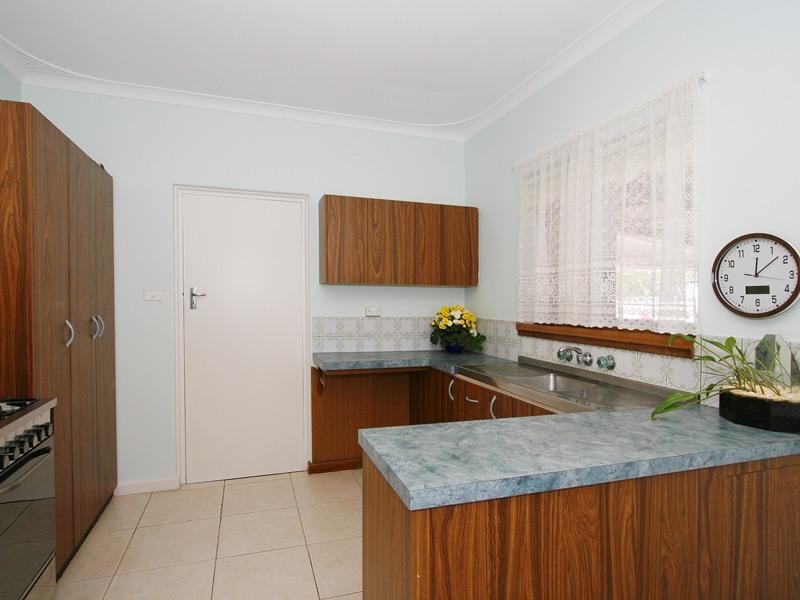 268 Spencer Road, Thornlie WA 6108