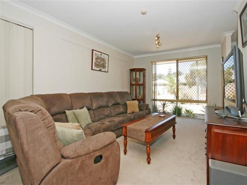 47 Nyandi Court, Thornlie WA 6108