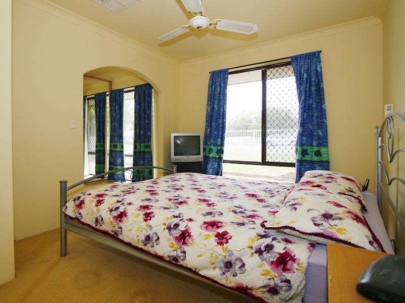 105 Ashburton Drive, Gosnells WA 6110