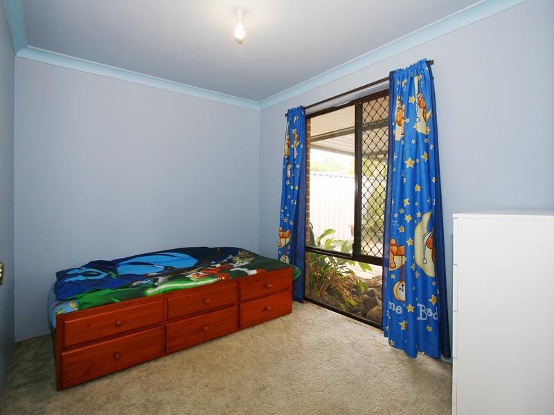 105 Ashburton Drive, Gosnells WA 6110