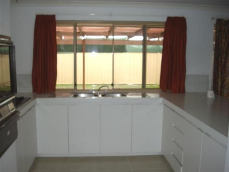 59 Hossack Avenue, Parkwood WA 6147