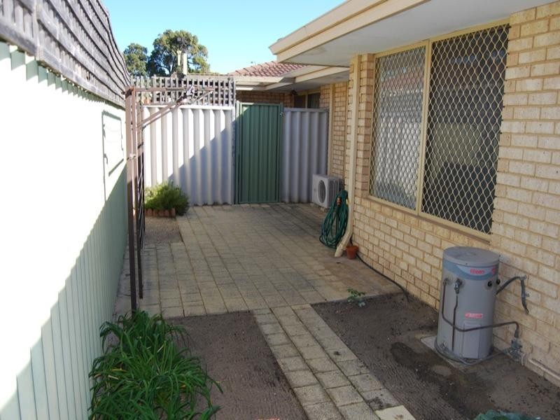 2/65 Wheatley Street, Gosnells WA 6110