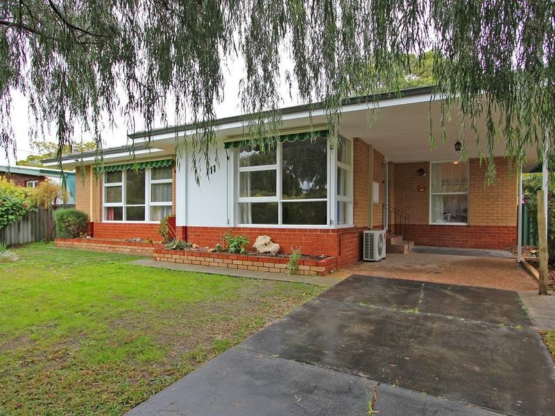 11 Norman Street, Gosnells WA 6110