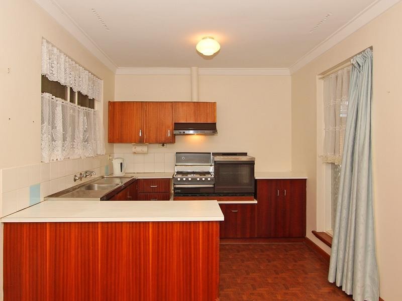 11 Norman Street, Gosnells WA 6110