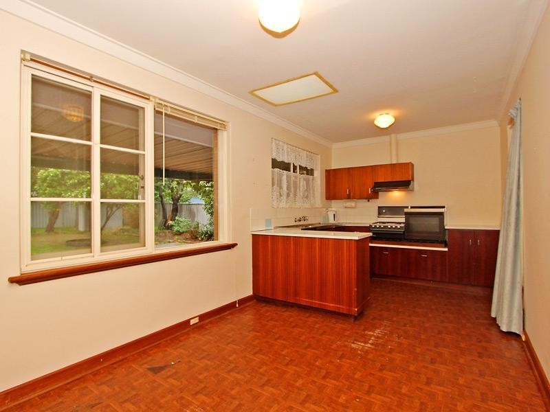 11 Norman Street, Gosnells WA 6110