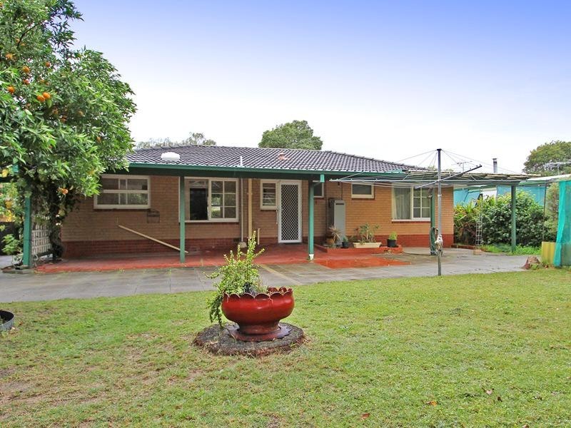 11 Norman Street, Gosnells WA 6110