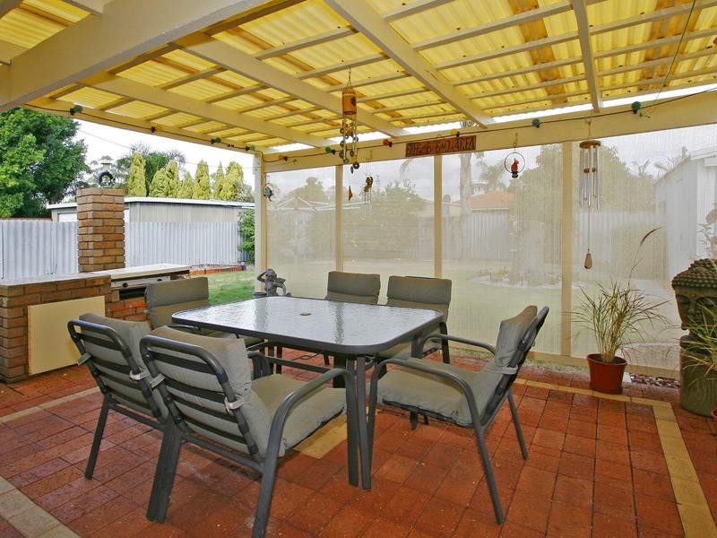 29 Ashburton Drive, Gosnells WA 6110