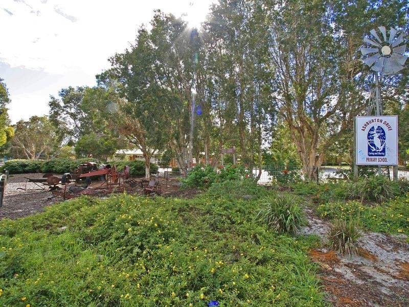 29 Ashburton Drive, Gosnells WA 6110