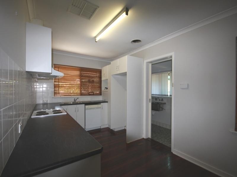 2 Rex Street, Gosnells WA 6110