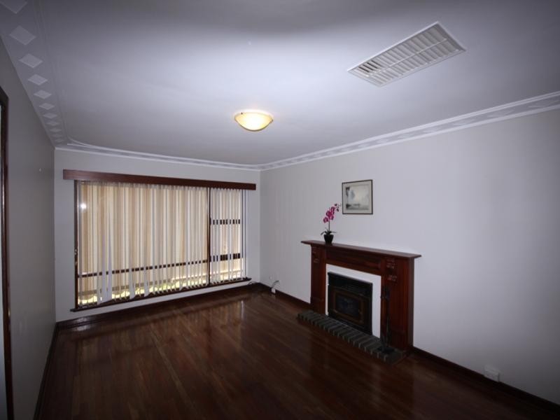 2 Rex Street, Gosnells WA 6110