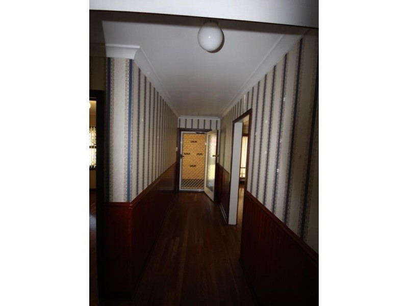 2 Rex Street, Gosnells WA 6110