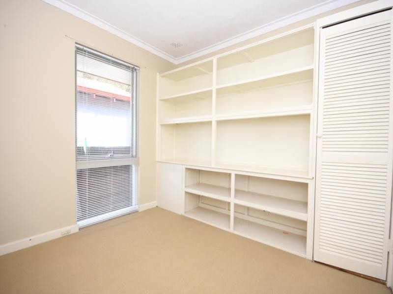 9 Trent Street, Gosnells WA 6110