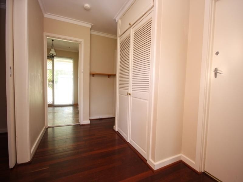 9 Trent Street, Gosnells WA 6110